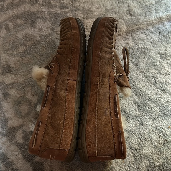 Men’s L. L. Bean Wicked Good Moccasins - Picture 6 of 9